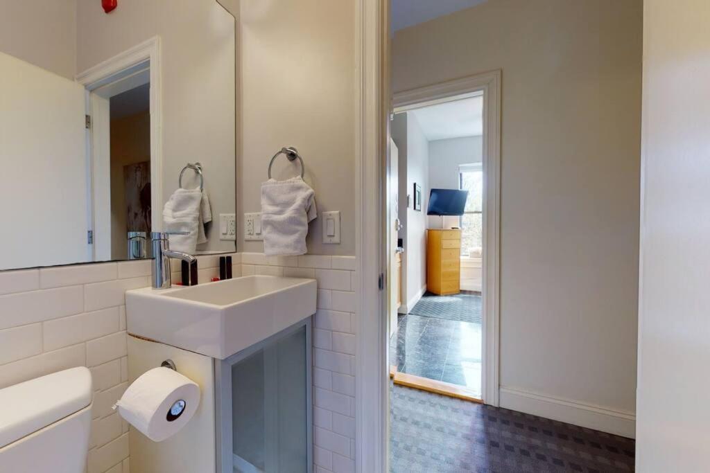 Charming Studio In Boston Brownstone, #44 Exterior photo